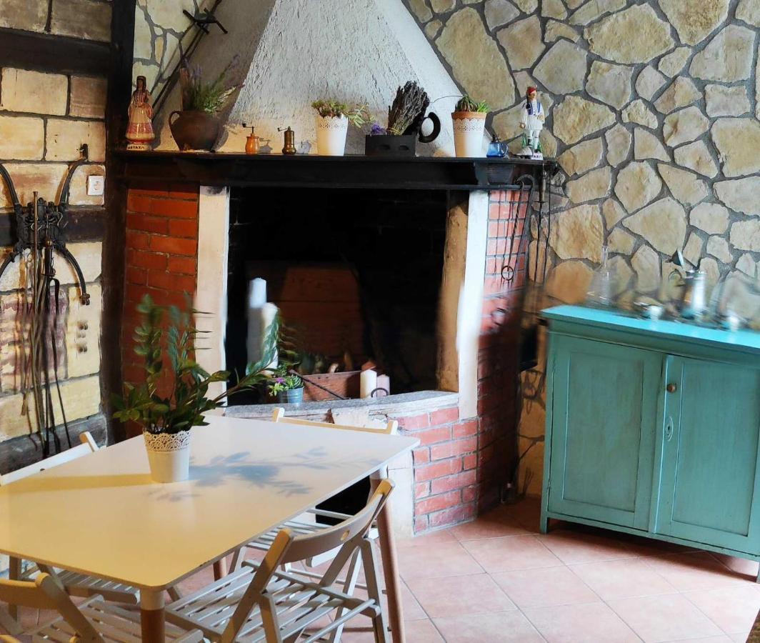 Olive Garden Apartment Хвар Екстериор снимка