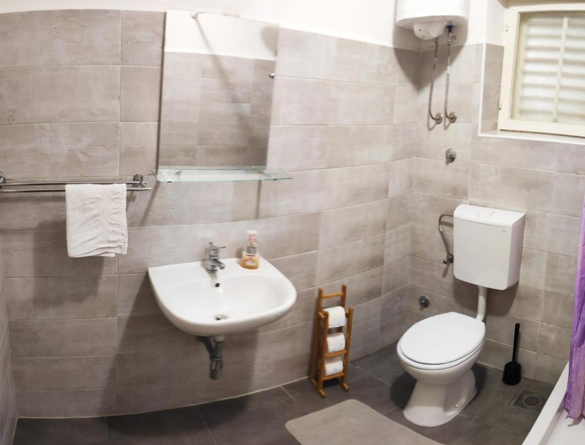 Olive Garden Apartment Хвар Екстериор снимка